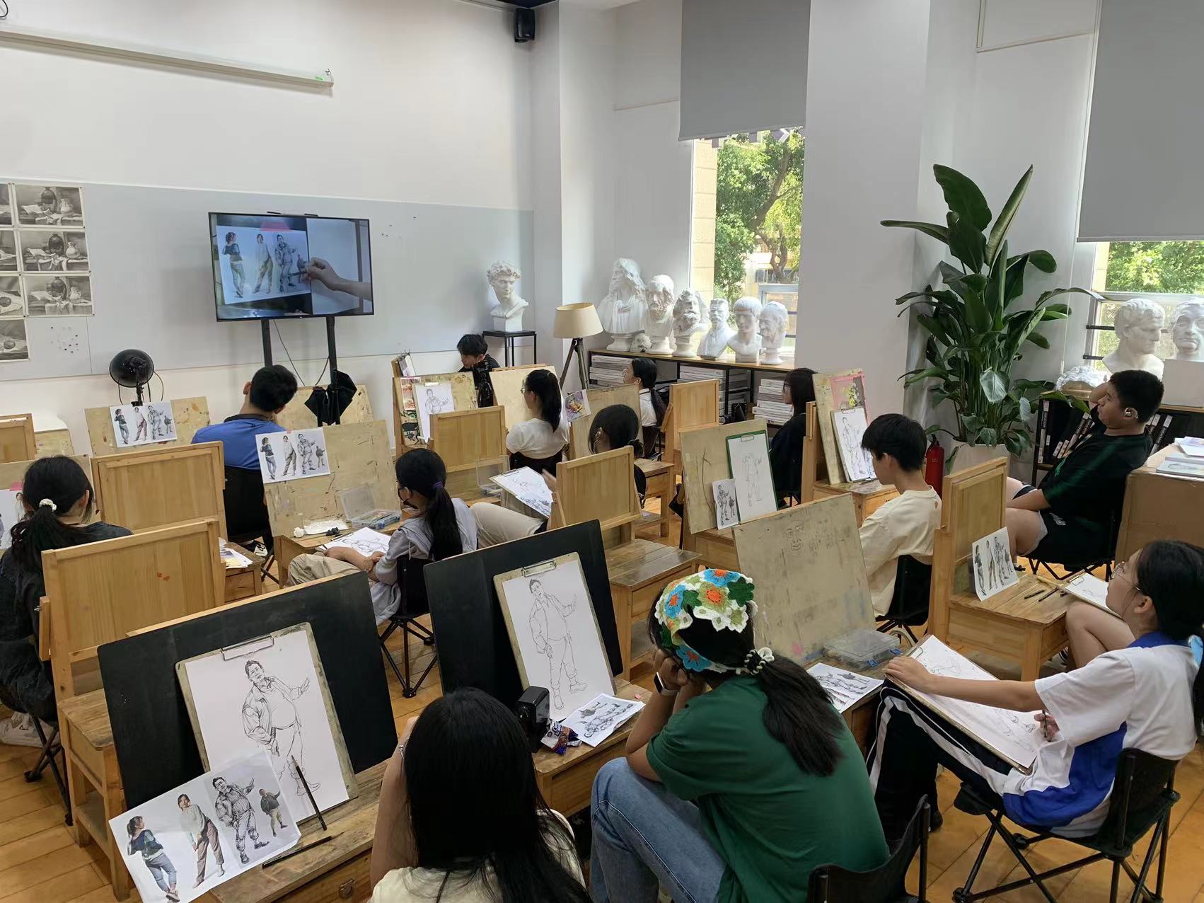 规范作画习惯!深圳美术中考机构从细节提分 深圳美深画室