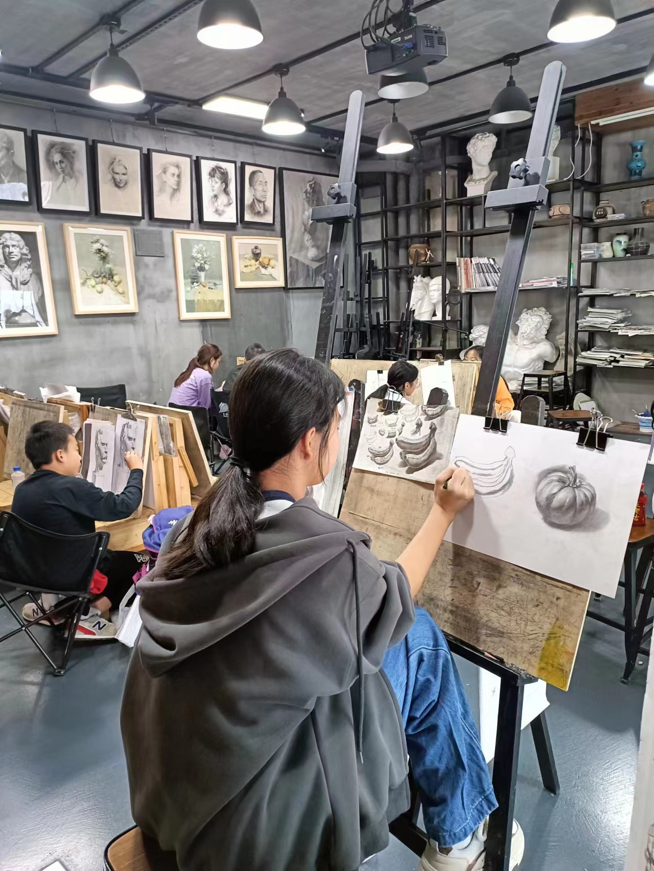 拒绝低效备考!高考集训美术班让进步看得见 高考