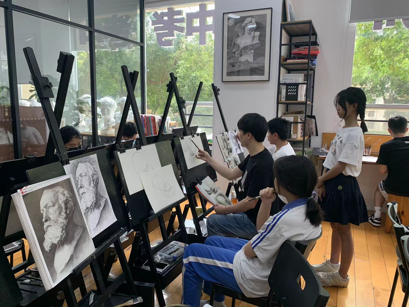 深圳中学美术画室，用成绩说话的美术机构