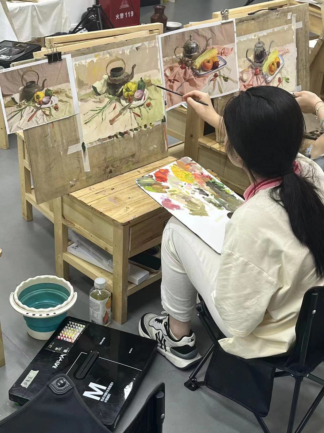 深圳美术基础证书培训哪家强？美深画室13年口碑之选！